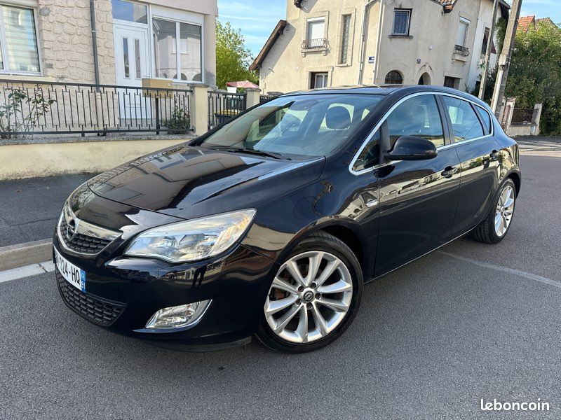 Opel Astra J 1.7 CDTI 110 ch
