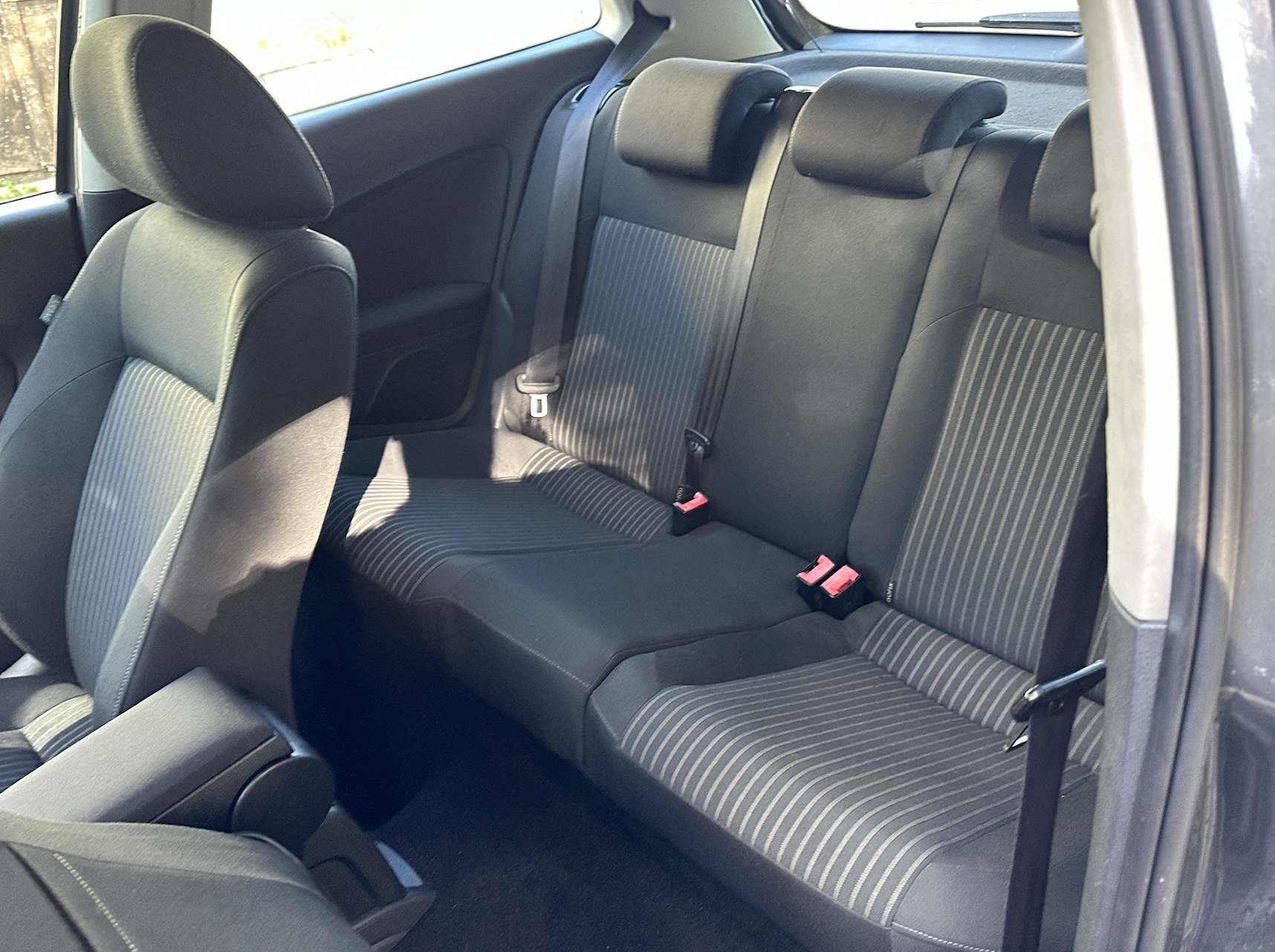 Volkswagen Polo 1.6 — photo 4